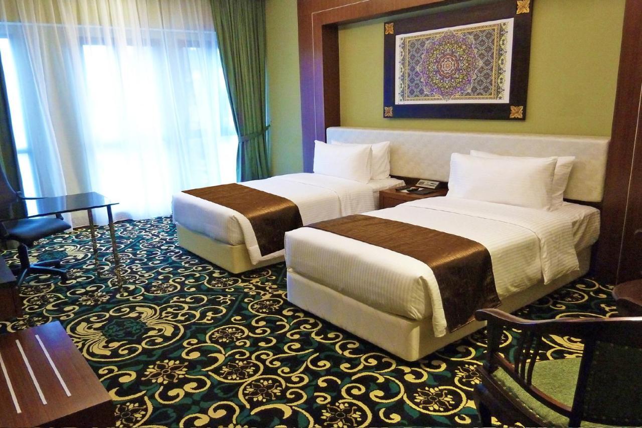 Mudzaffar Hotel Malacca Buitenkant foto