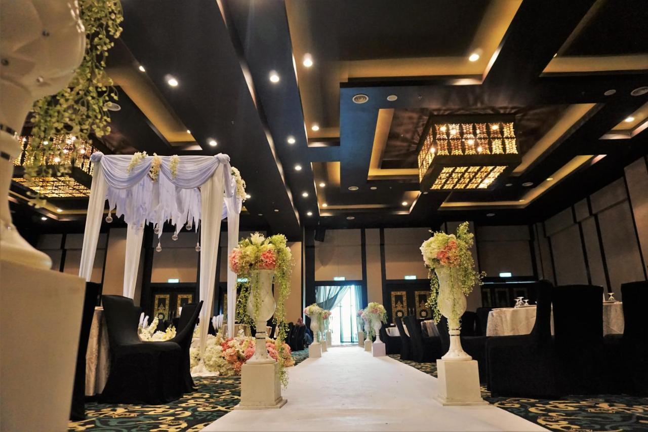 Mudzaffar Hotel Malacca Buitenkant foto
