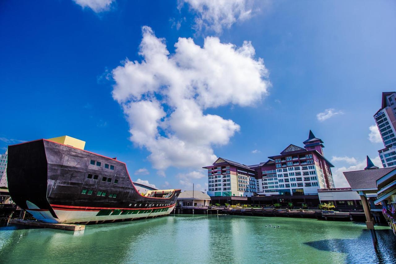 Mudzaffar Hotel Malacca Buitenkant foto