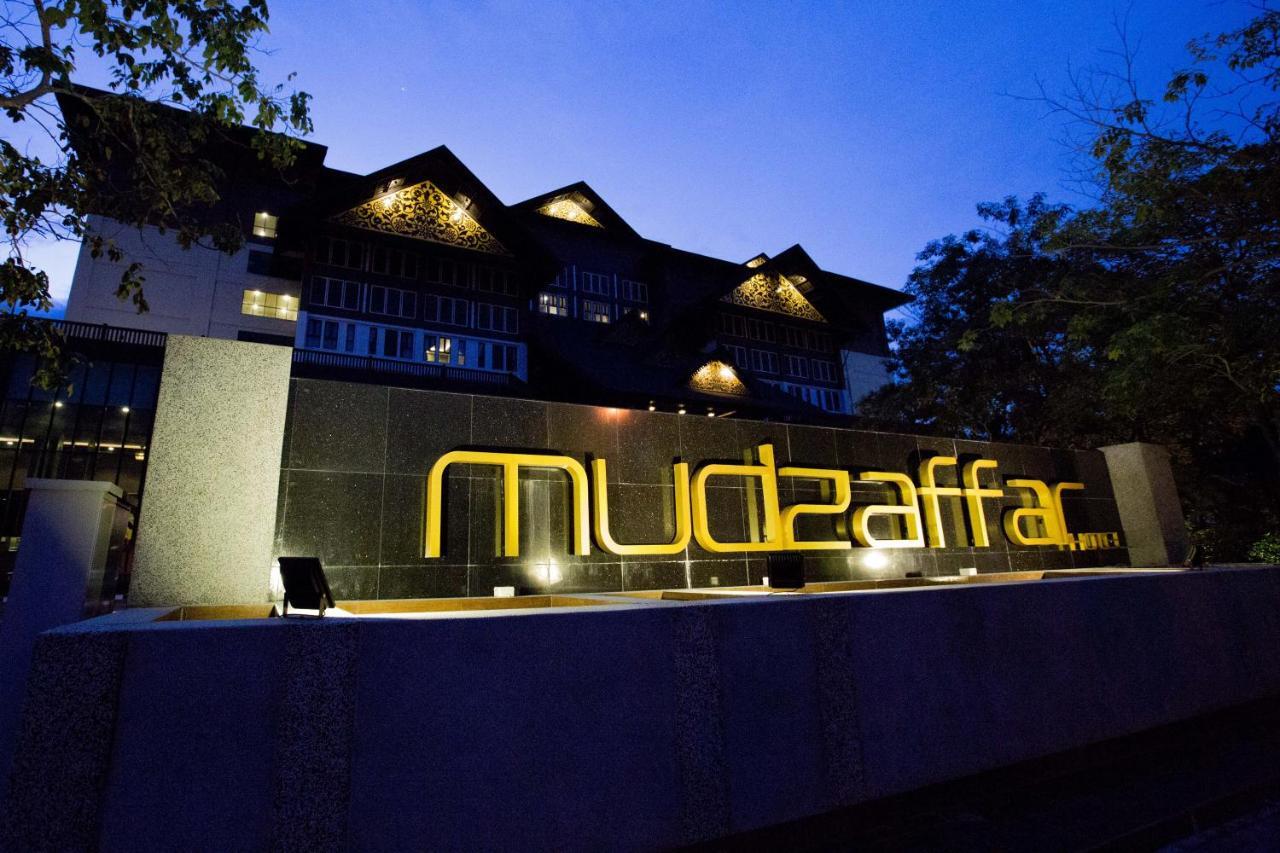 Mudzaffar Hotel Malacca Buitenkant foto